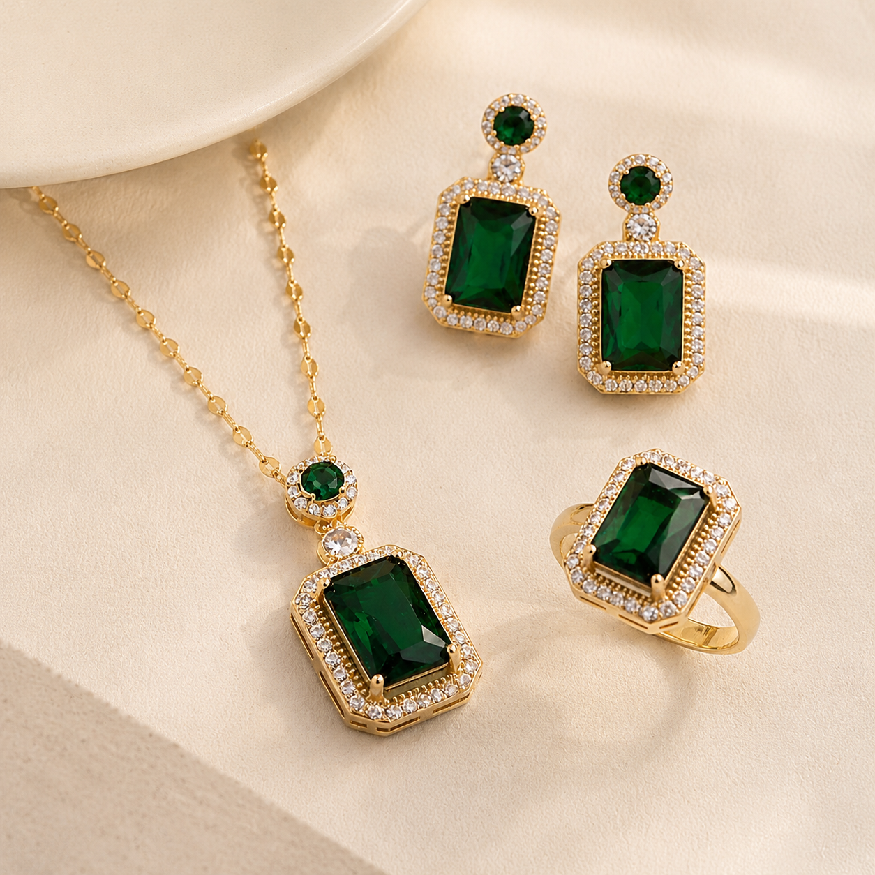 Emerald Green Vintage Jewelry Set for Women